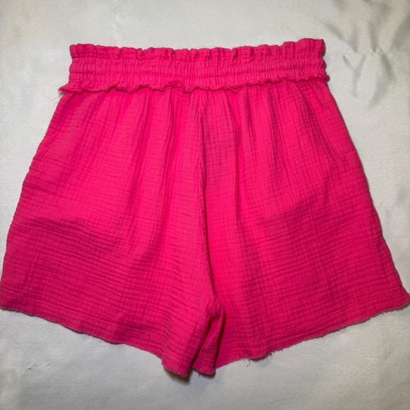 ZENANA Hot Pink Gauze Smocked Waist Drawstring Shorts Women's‎ Medium - Picture 2 of 9